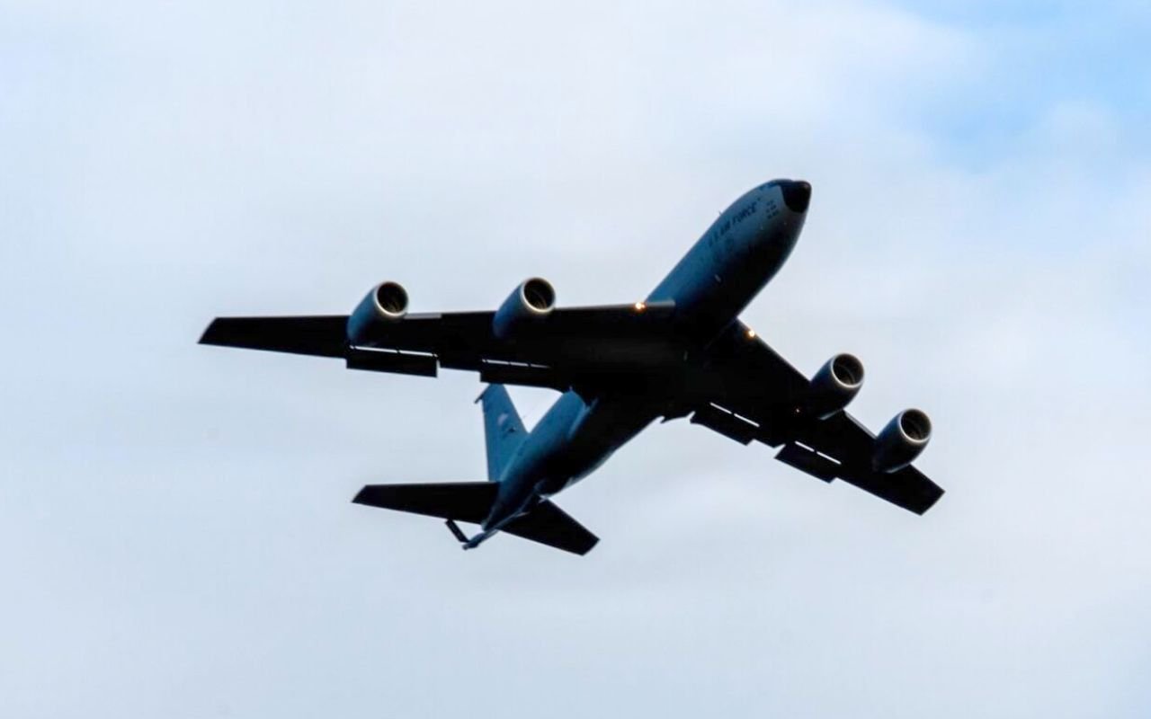 A U.S. KC-135 tanker just crashed over western iraq, and the “routine” refueling mission suddenly looks like the riskiest part of the war