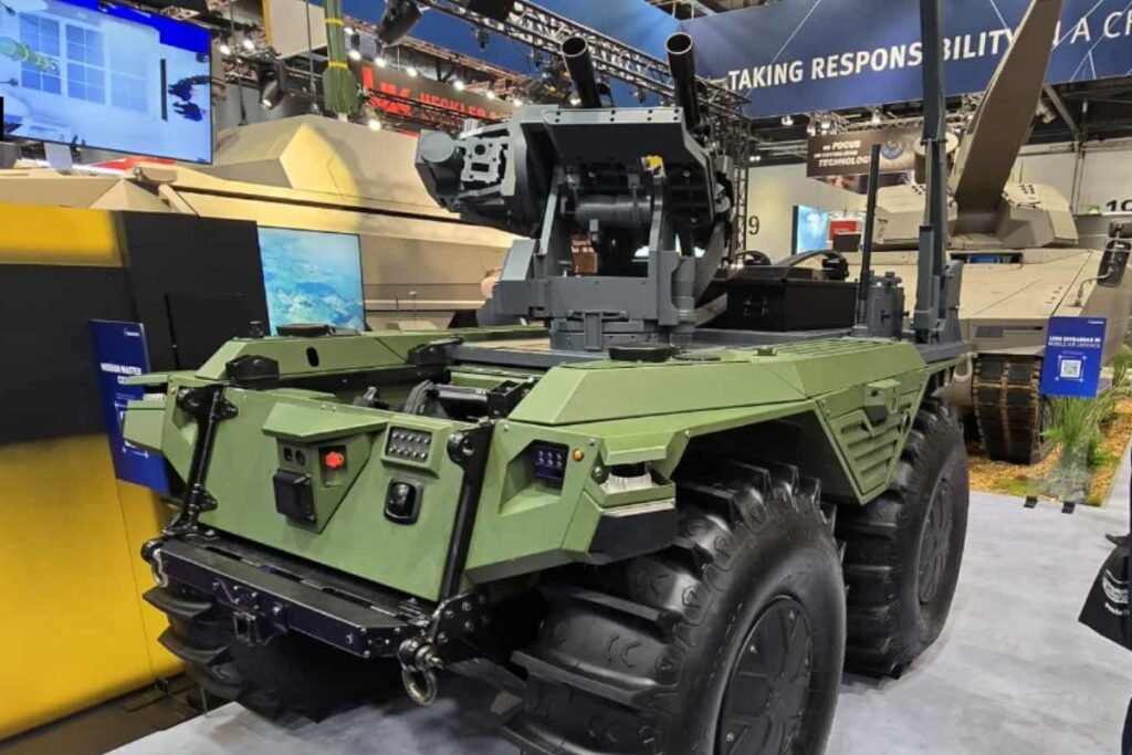 During DSEI 2025 in London, Rheinmetall AG showcased several new systems, including an LMV light tactical vehicle based on the Caracal 4×4 platform. The company also presented the Mission Master CXT ground-based air-defense vehicle fitted with the Oerlikon Skyranger 762 module.