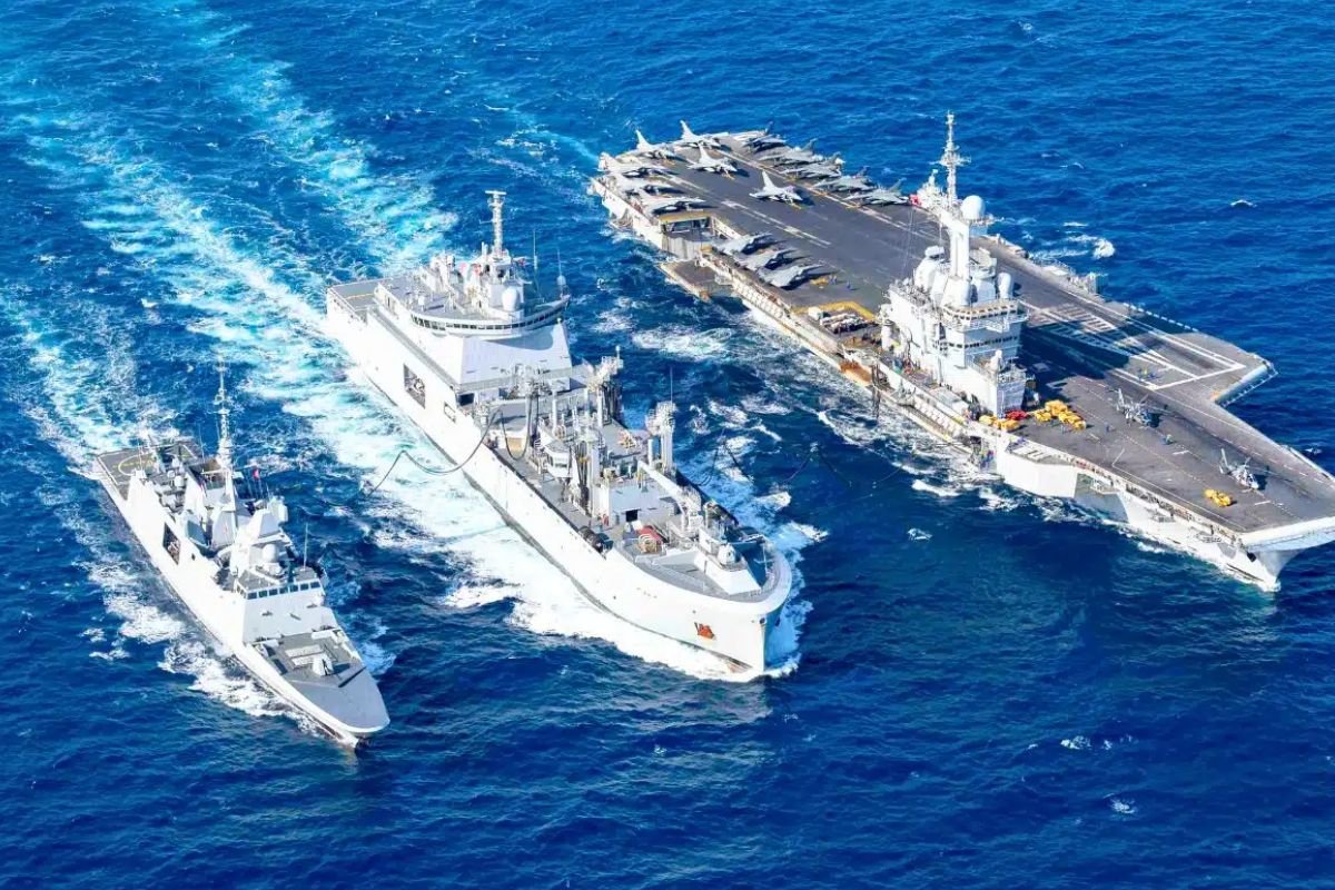 The French Navy’s tanker Jacques Chevallier sets a new record with nine refuelings in 24 hours
