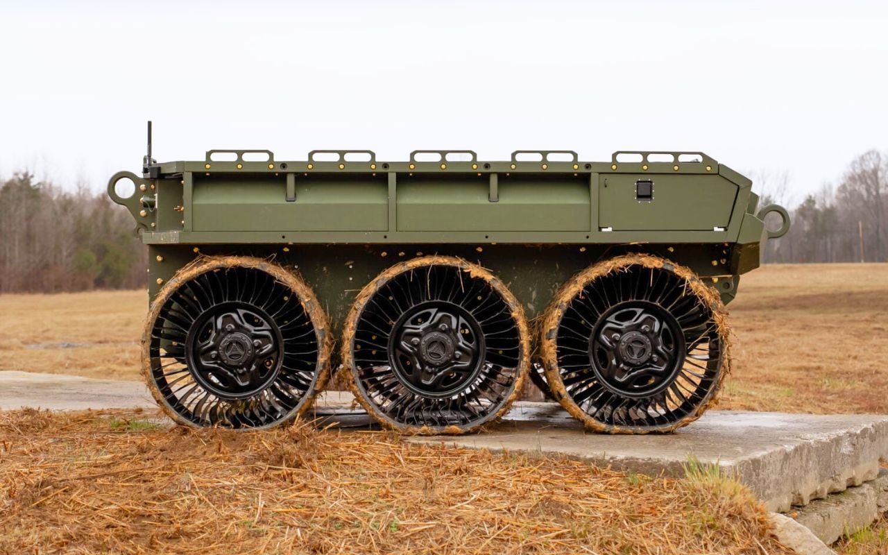 The hunter WOLF UGV is now in operational testing, and its hybrid-electric stealth concept targets modern resupply risks